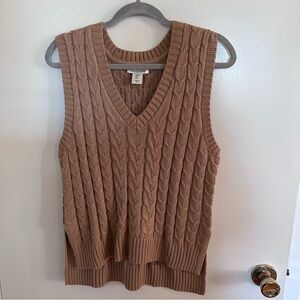Cupcakes & Cashmere Taupe Cable Knit Sweater